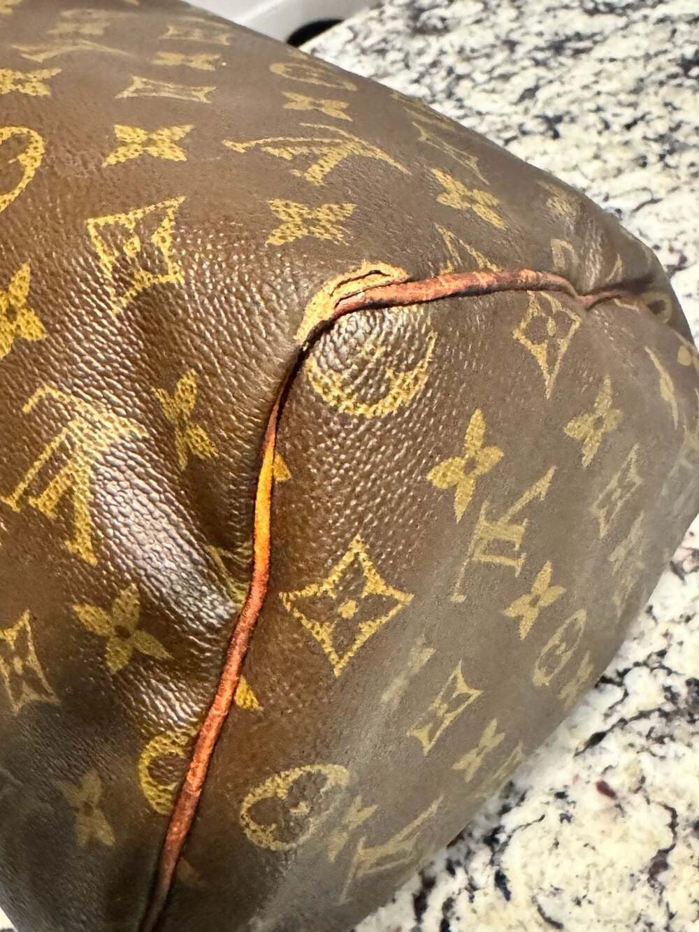 Louis Vuitton Speedy 30 Monogram Handbag Authentic w/ Legit App COA Charm - Picture 13 of 16